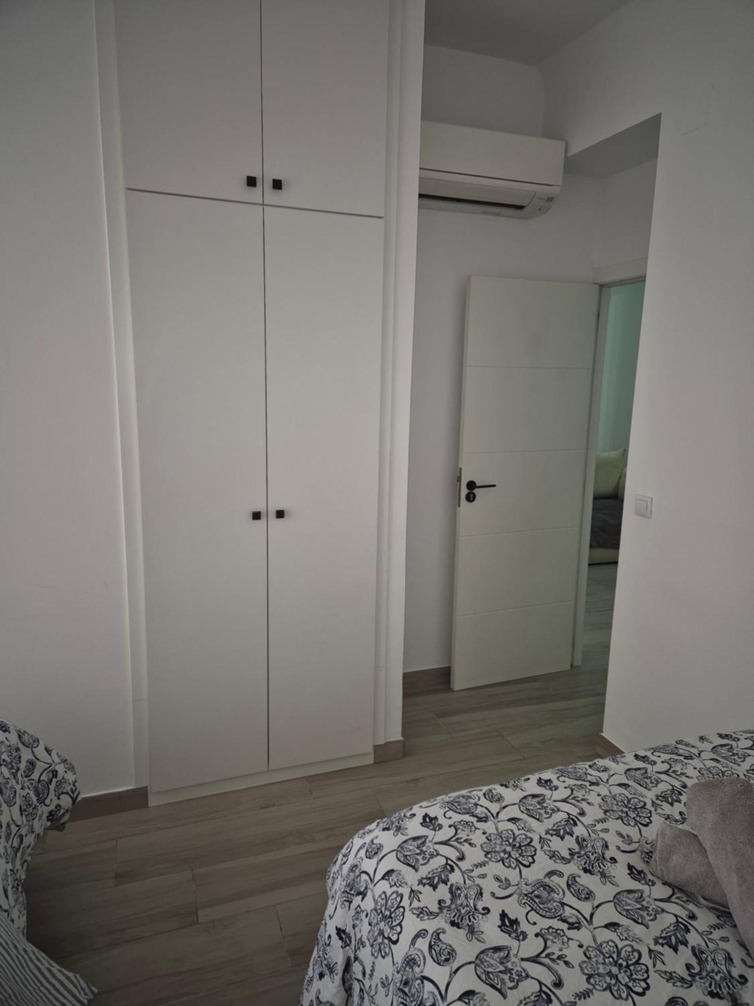 Centrum F Аликанте Номер фото