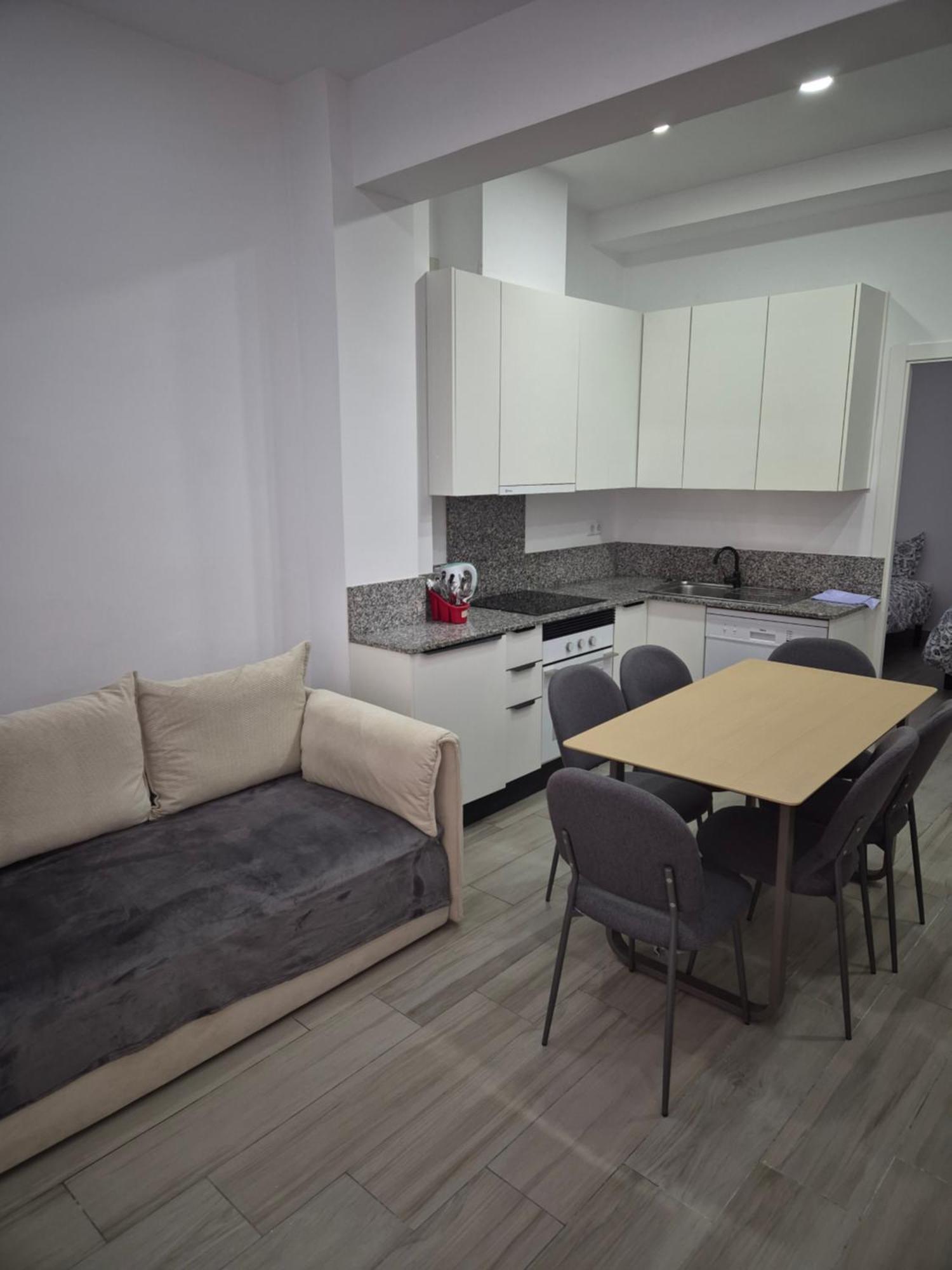 Centrum F Аликанте Номер фото
